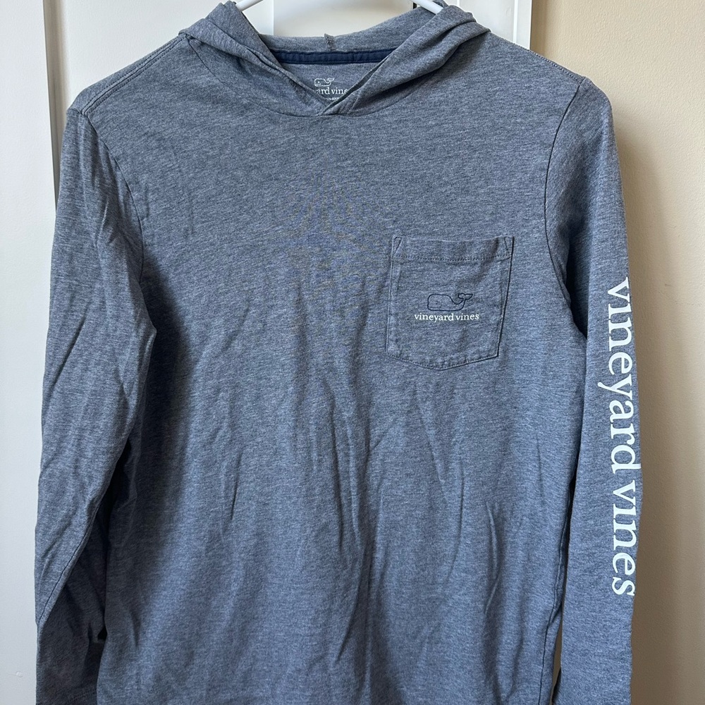 Boys vineyard vines long sleeve hooded T-shirt